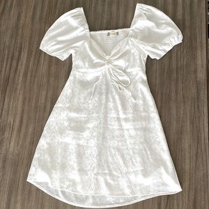 Altar’d State Jocelyn White Satin Daisy Dress - Medium